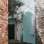 Vela Apartment