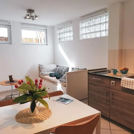Apartment Vela *