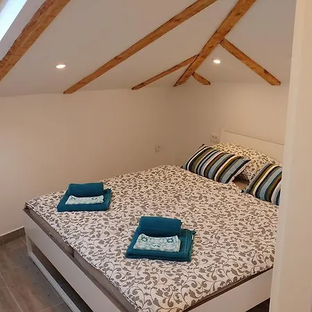 Vela Apartment