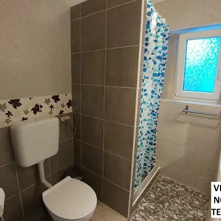 Vela Apartman *